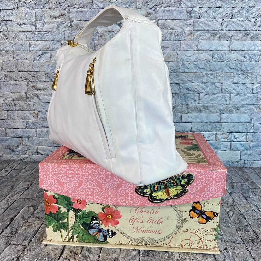 Tempo Shoulder Bag - Picture 4 of 12